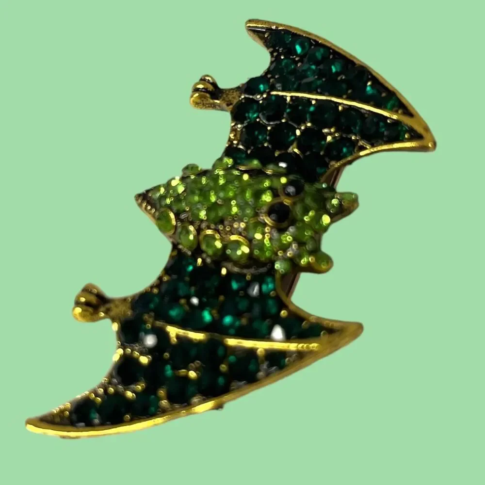 Stunning Elegant Halloween Bat Pin  - Sparkling Rhinestone Brooch BLUE/GOLD - Picture 6 of 8
